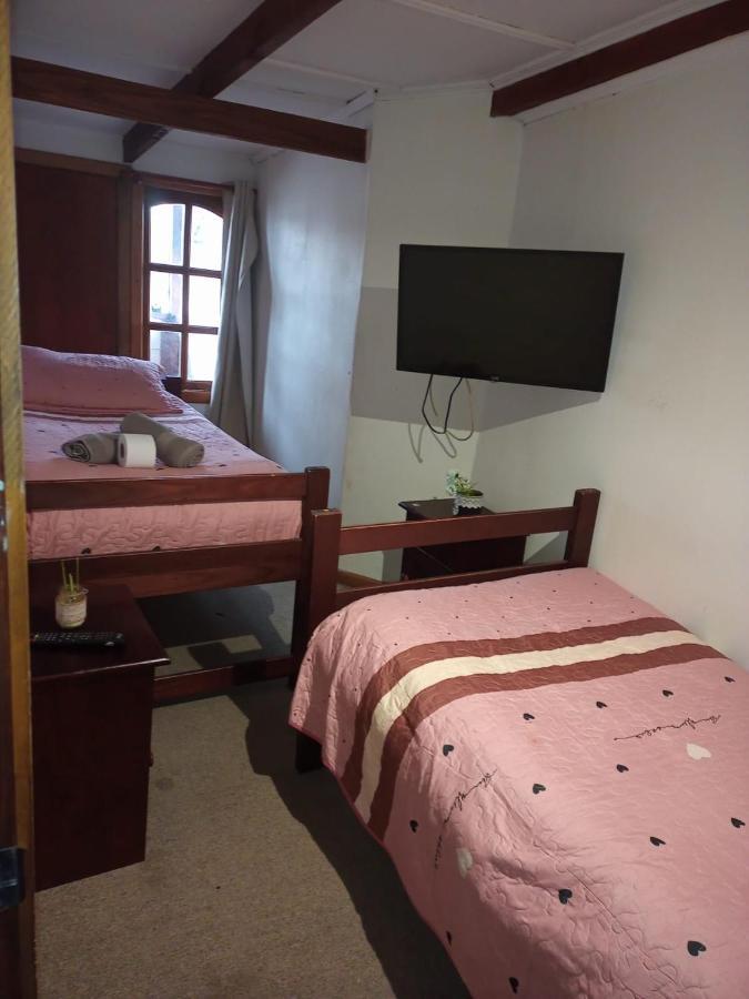 Hostal Valentino Villarrica Exterior photo